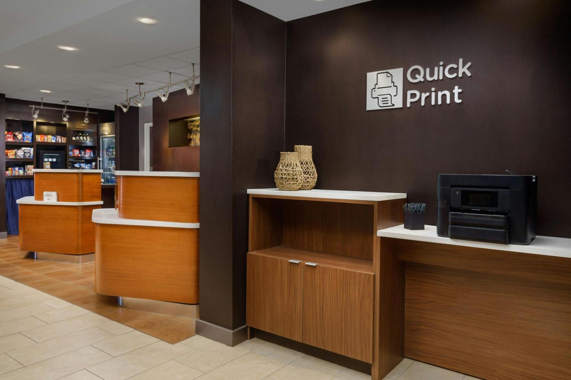 Courtyard By Marriott Salinas Monterey Hotel Ngoại thất bức ảnh