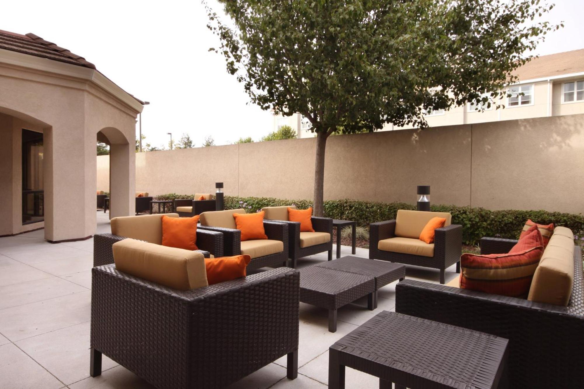 Courtyard By Marriott Salinas Monterey Hotel Ngoại thất bức ảnh